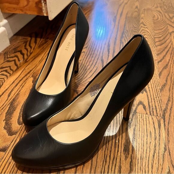 Nine West Rocha black leather almond toe slip on platform heels size 7.5 pumps - Picture 12 of 16